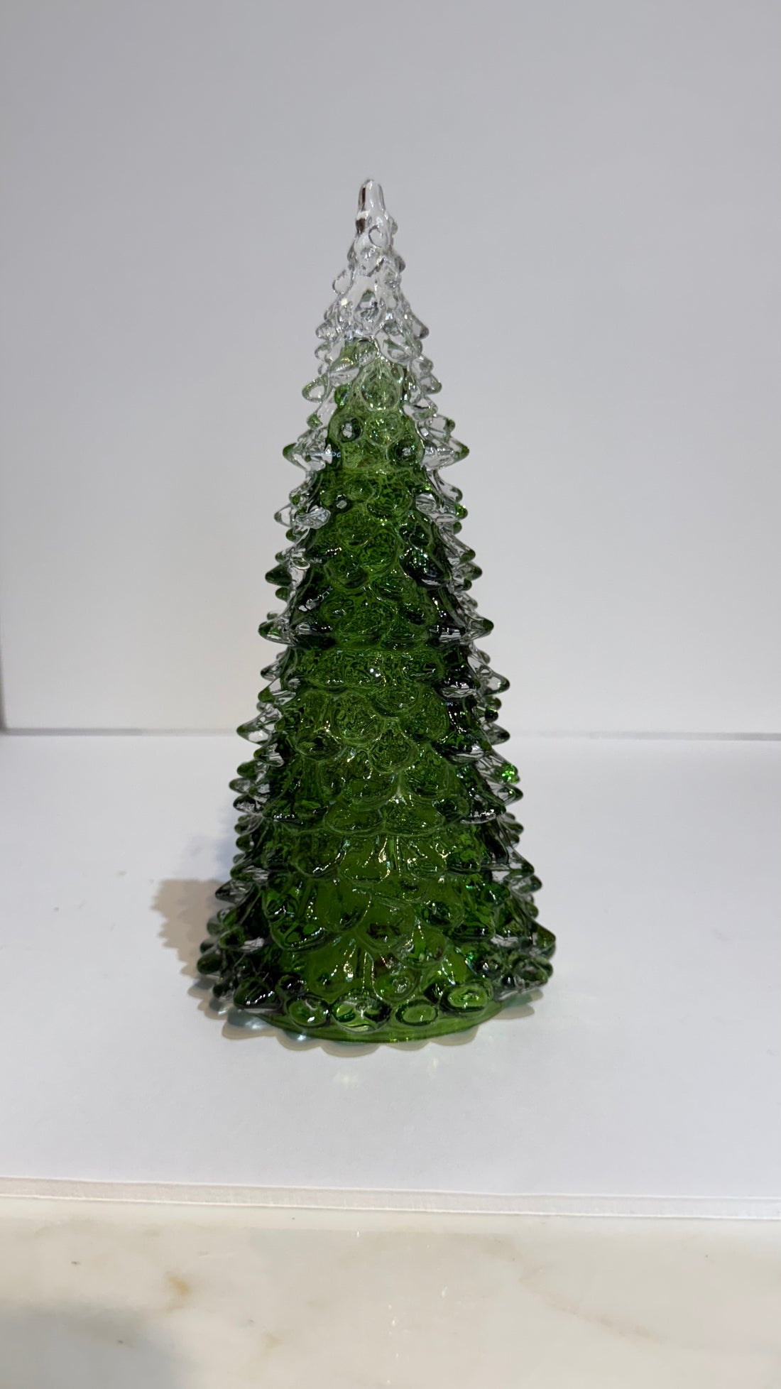 Pino de vidrio verde