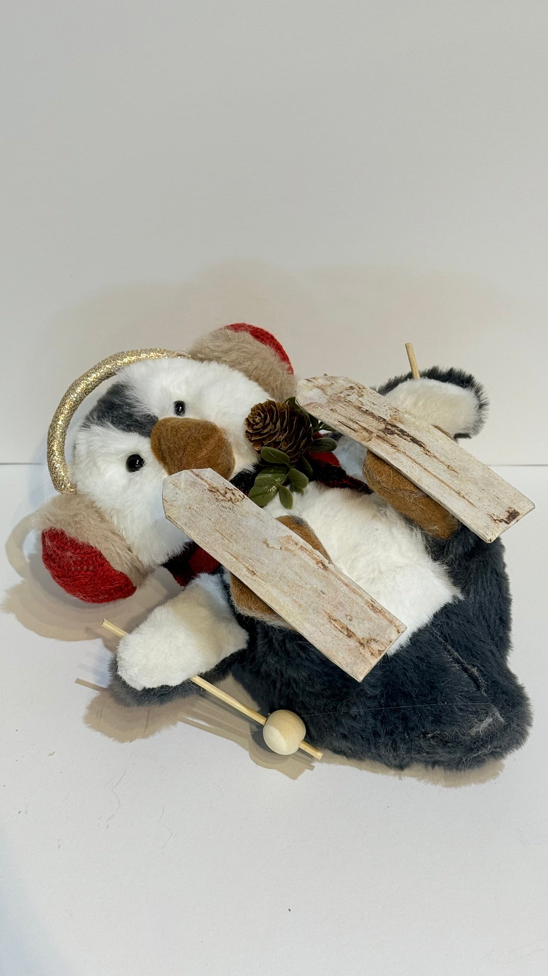 Pingüino con esquís